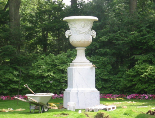 Urn – Private Residence in Mill Neck